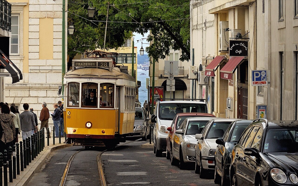 Tram 28