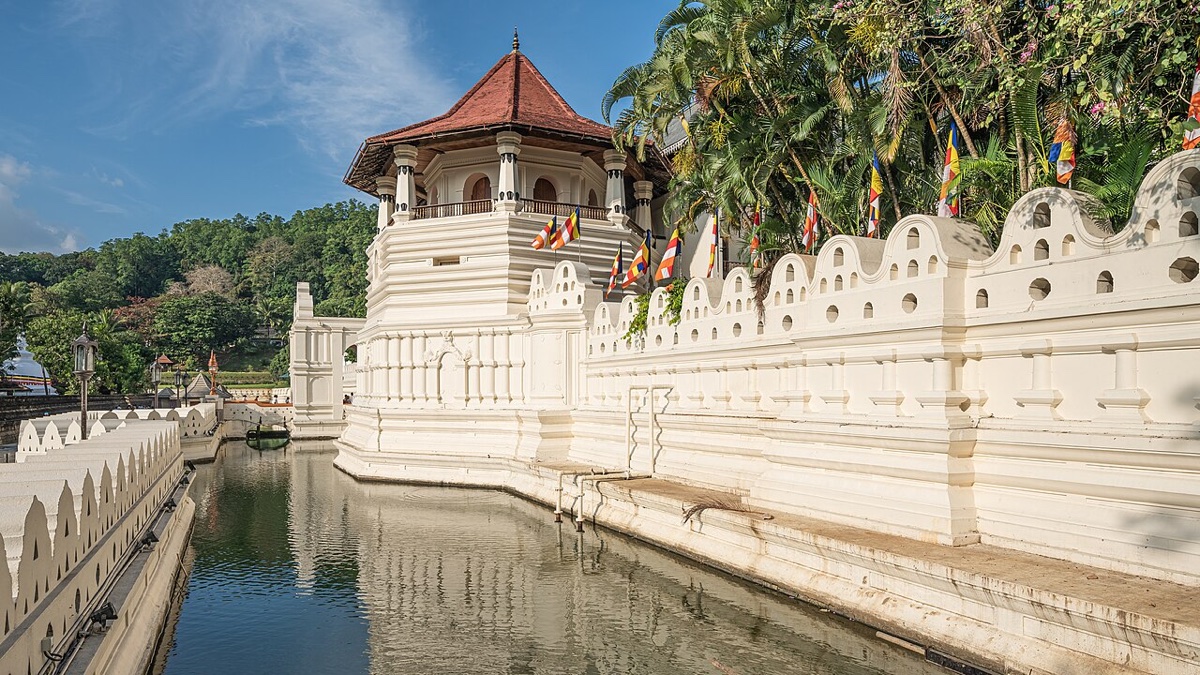 Temple of the Tooth (Sri Dalada Maligawa)
